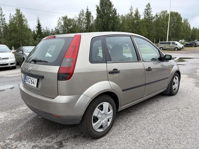 Ford Fiesta 1.3 5d 2004, photo 4/12