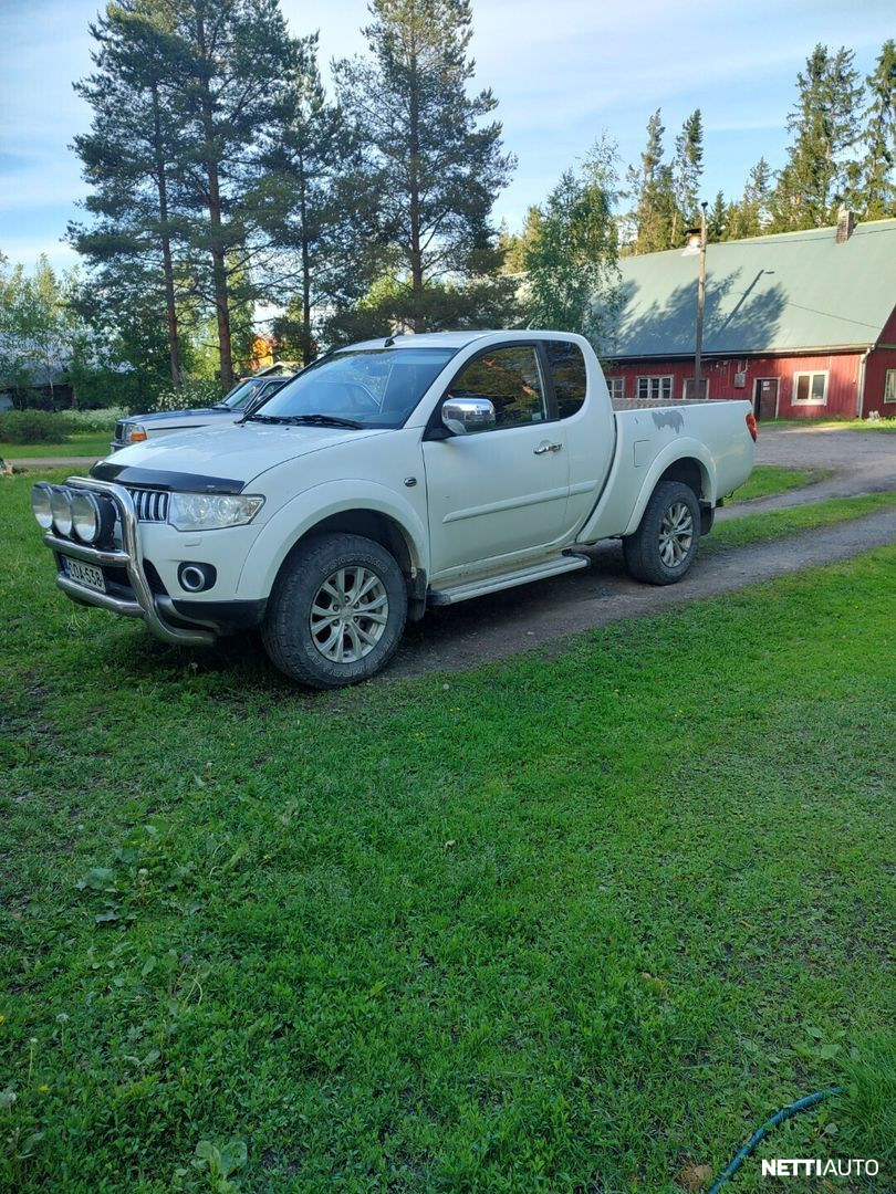 Mitsubishi L200
