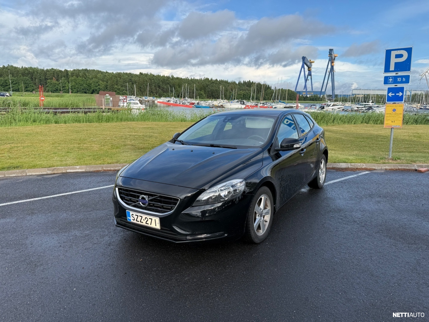 Volvo V40