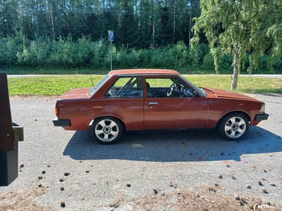 Toyota Corolla 1.6 DX Turbo ic 1983, photo 6/15