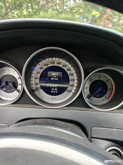 Mercedes-Benz C 2012, kuva 7/8