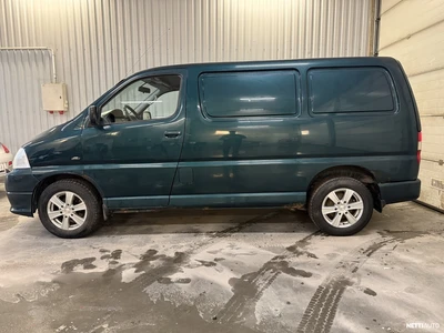 Toyota Hiace 2007, photo 2/17