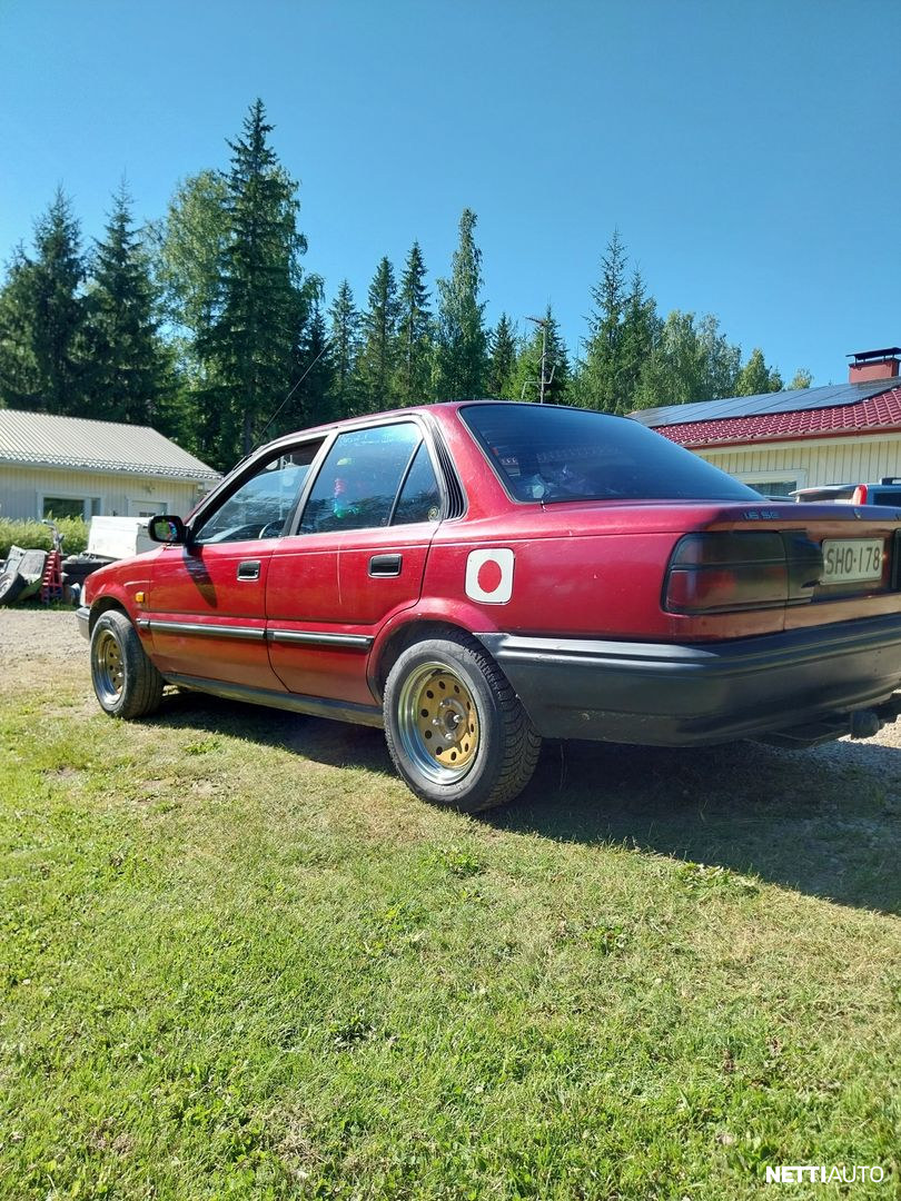 Toyota Corolla 1988, photo 2/6