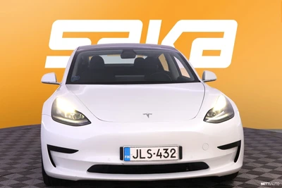 Tesla Model 3 Standard Range Plus 2020, kuva 2/10