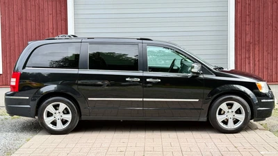 Chrysler Voyager 2,8 CRD 2011, kuva 4/17