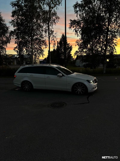 Mercedes-Benz C CDI Premium Business 2009, kuva 2/4