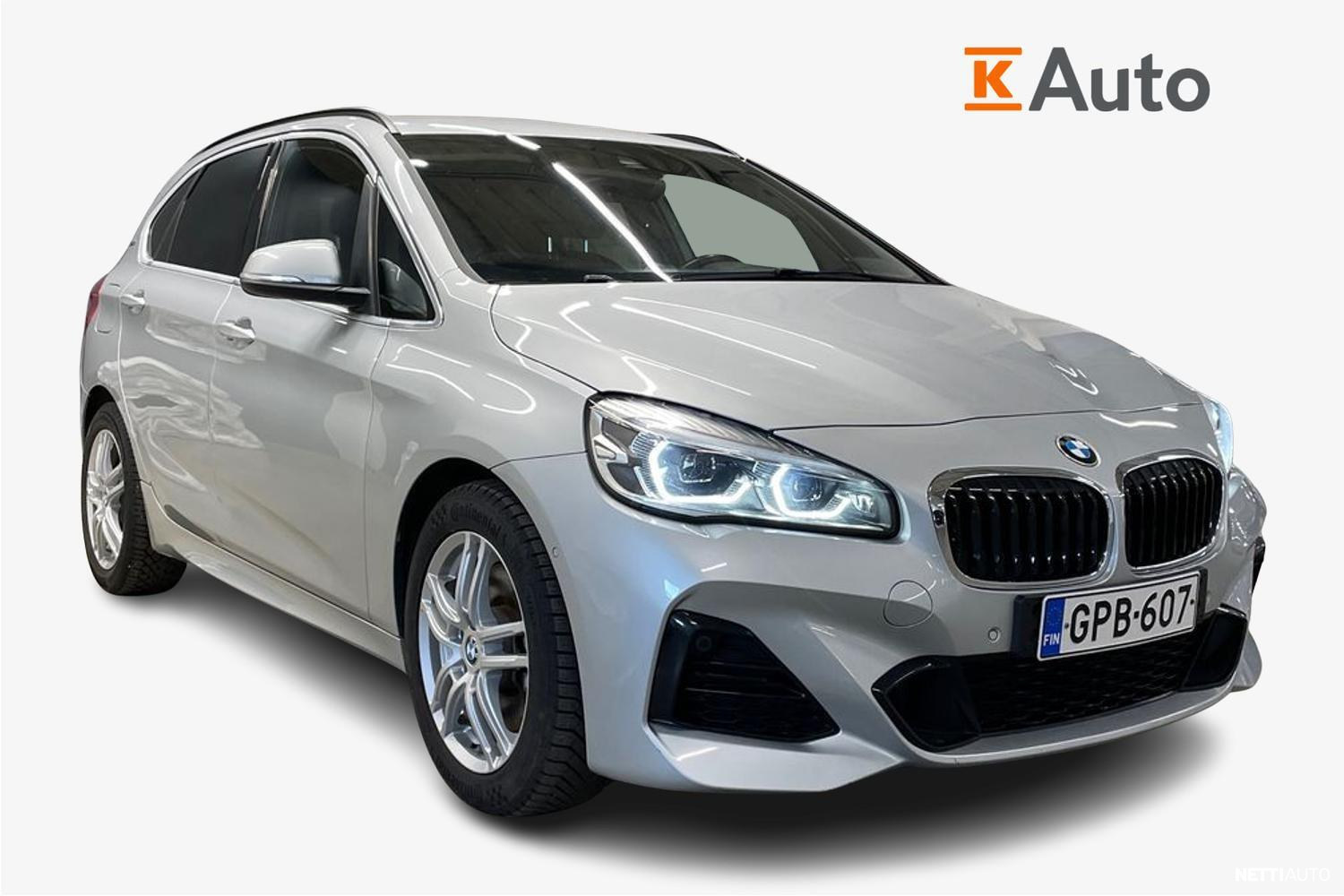 BMW 225