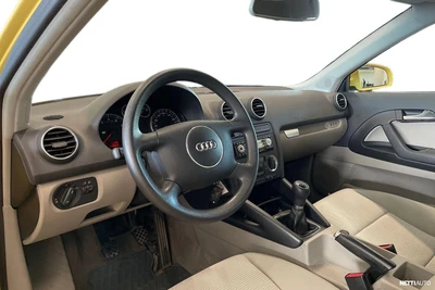 Audi A3 Attraction 1,6 75kW 2004, photo 6/24