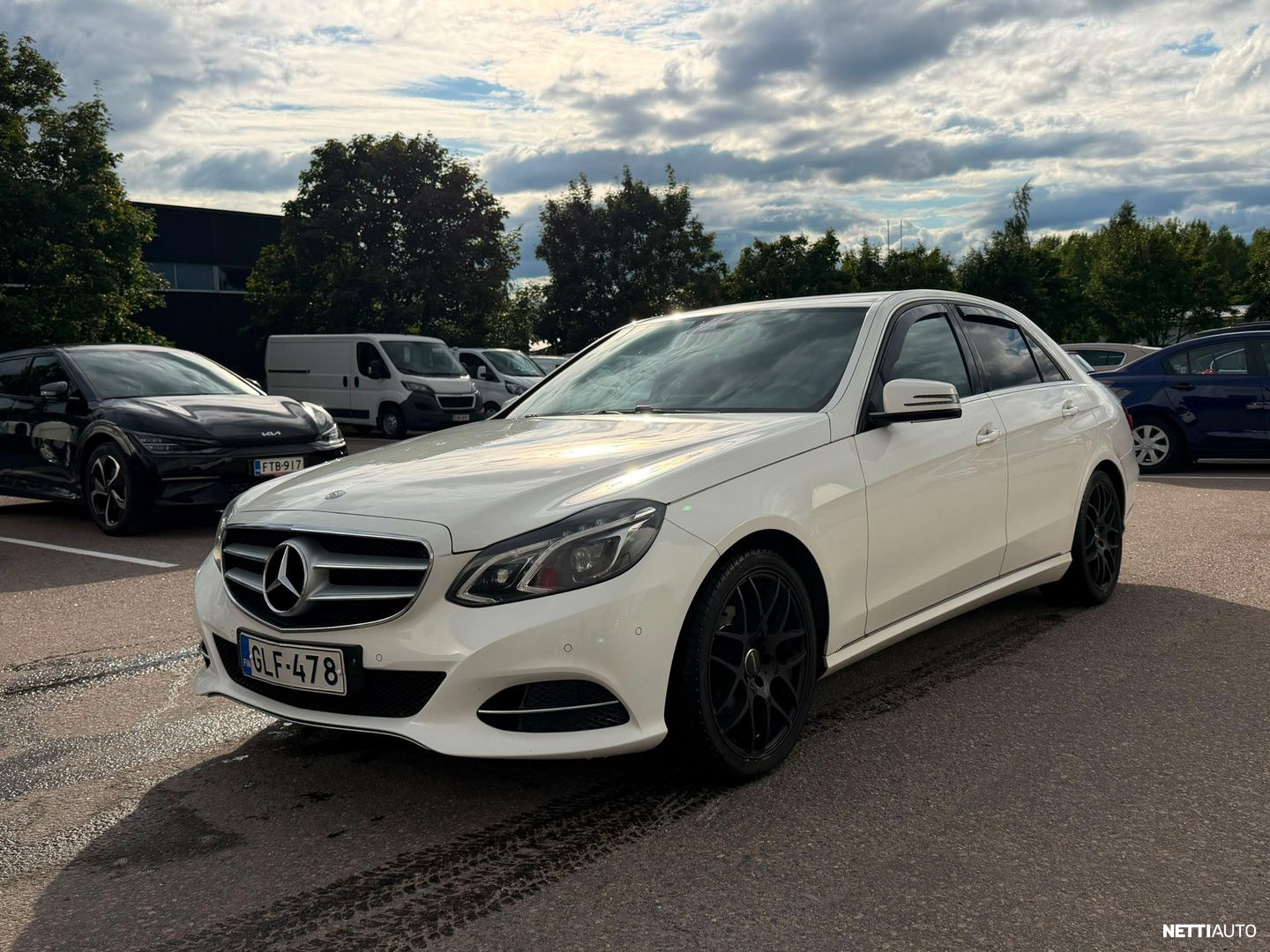 Mercedes-Benz E