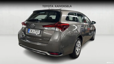 Toyota Auris 2016, photo 5/16
