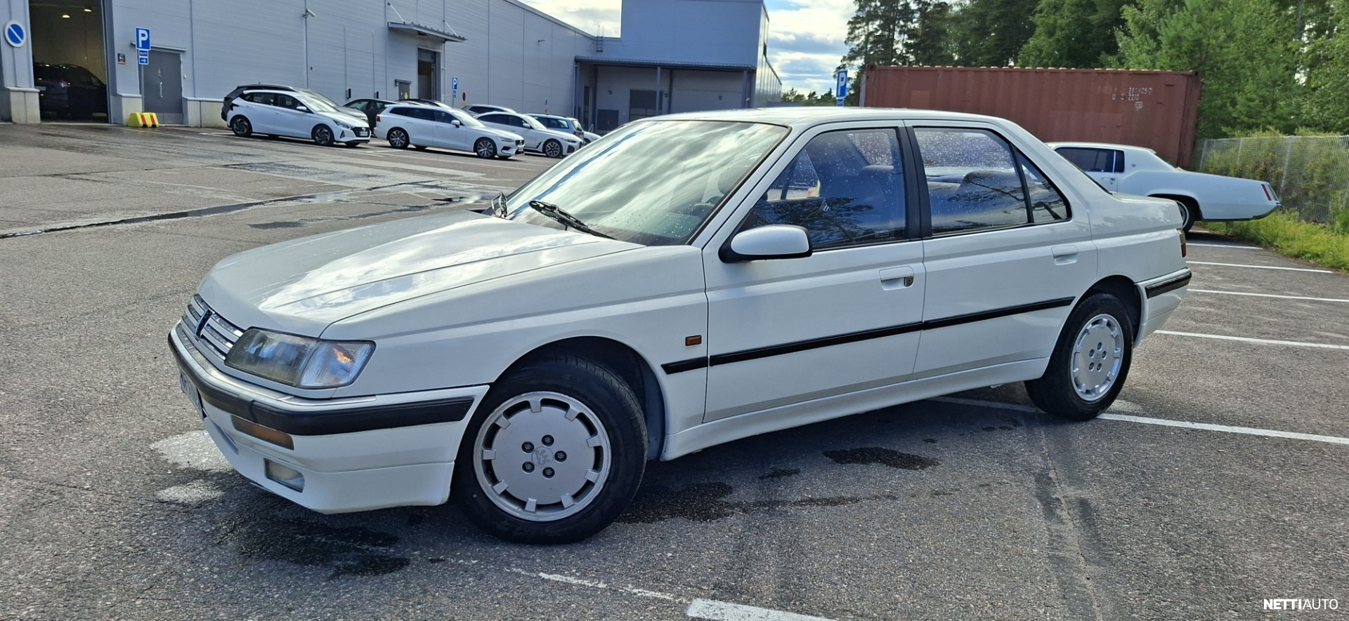 Peugeot 605