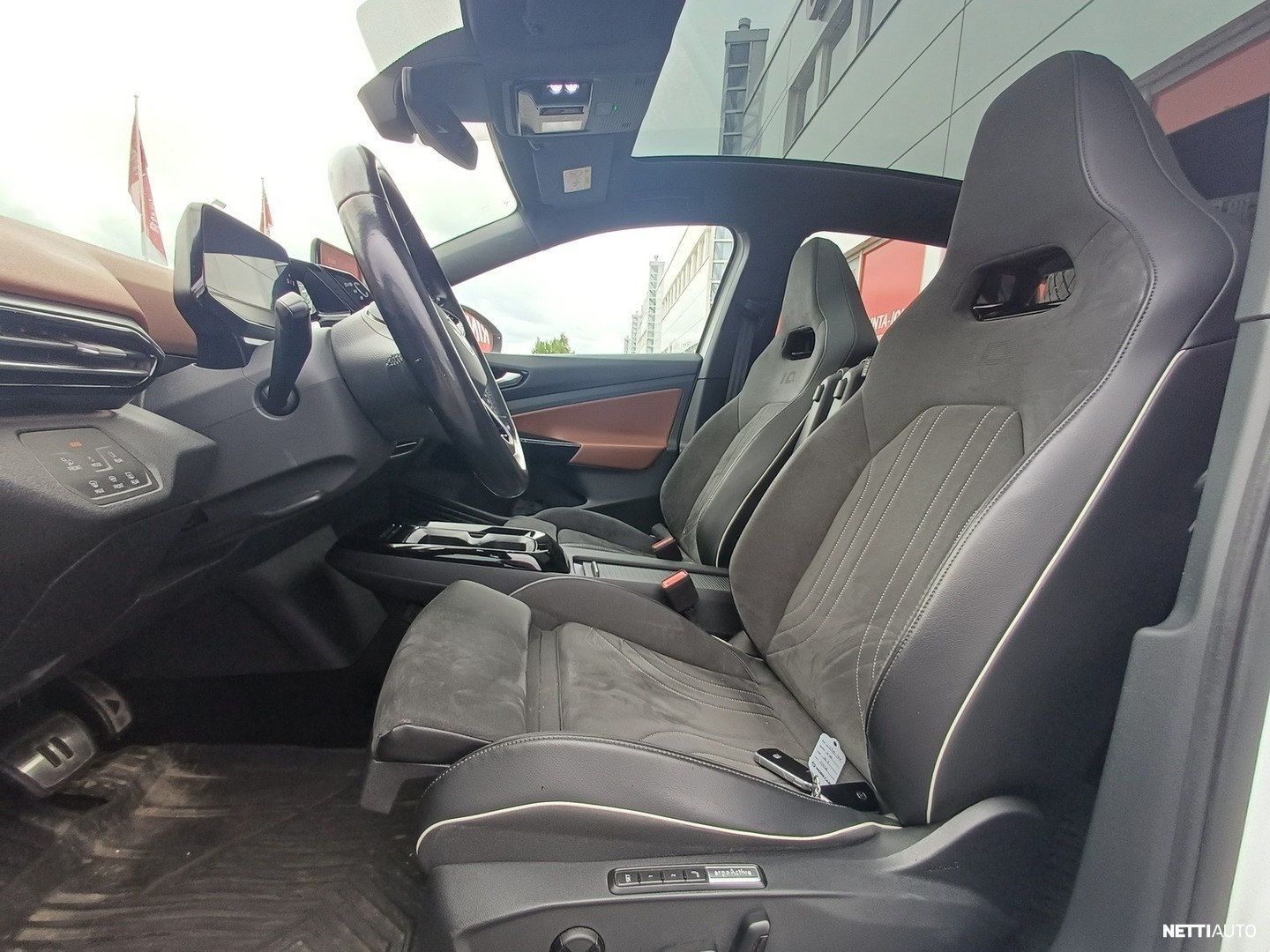 Volkswagen ID.5 2022, kuva 5/5