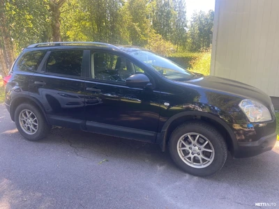 Nissan Qashqai+2 2010, kuva 7/7