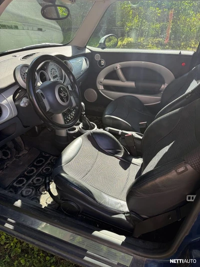 MINI Cooper 2004, kuva 3/4