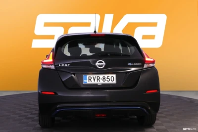 Nissan Leaf 40kWh Visia 2022, photo 7/26