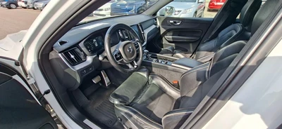 Volvo XC60 D4 AWD Business R-Design aut 2018, photo 5/5