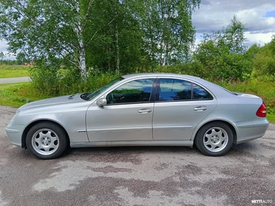 Mercedes-Benz E 200 2006, kuva 4/16