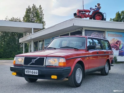 Volvo 240 1987, kuva 1/10