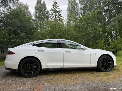 Tesla Model S 85 2014, photo 6/14