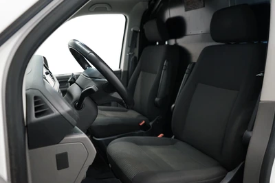 Volkswagen Transporter 2020, photo 6/30