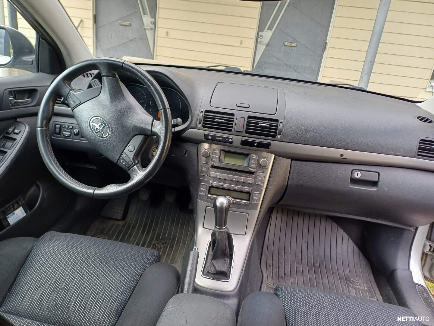 Toyota Avensis 2007, photo 3/13