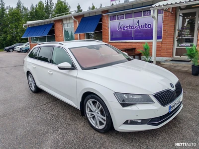 Skoda Superb 2016, photo 3/10