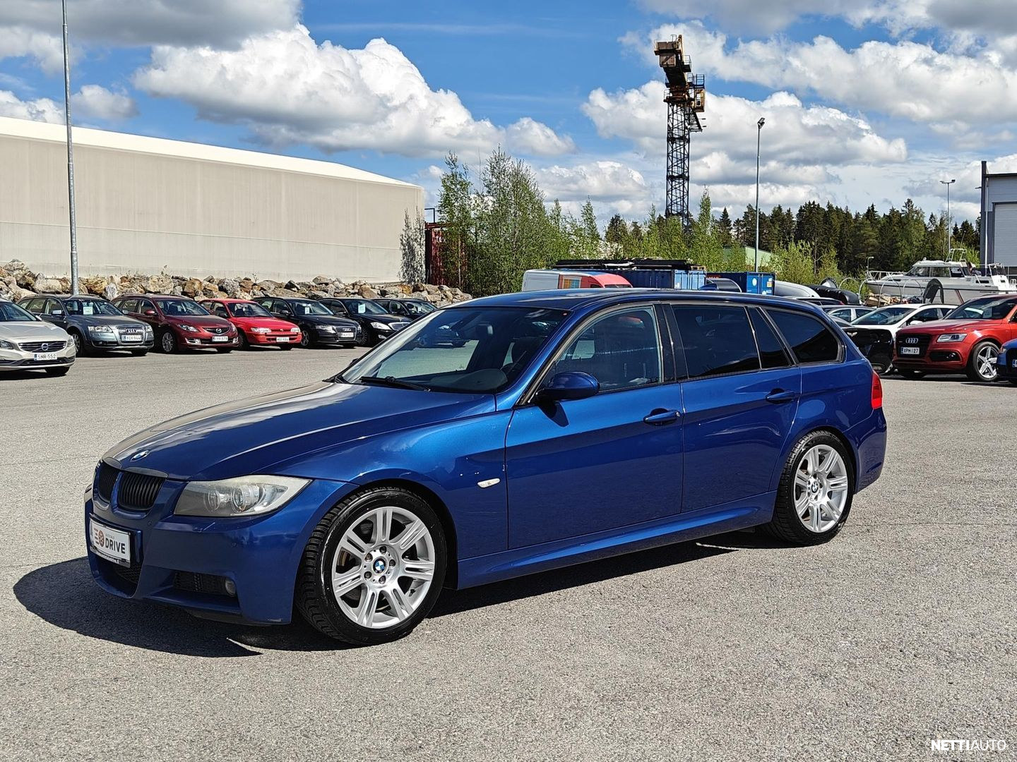 BMW 330