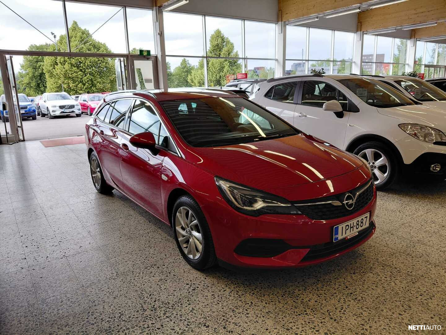 Opel Astra Sports Tourer Innovation Plus 145 Turbo