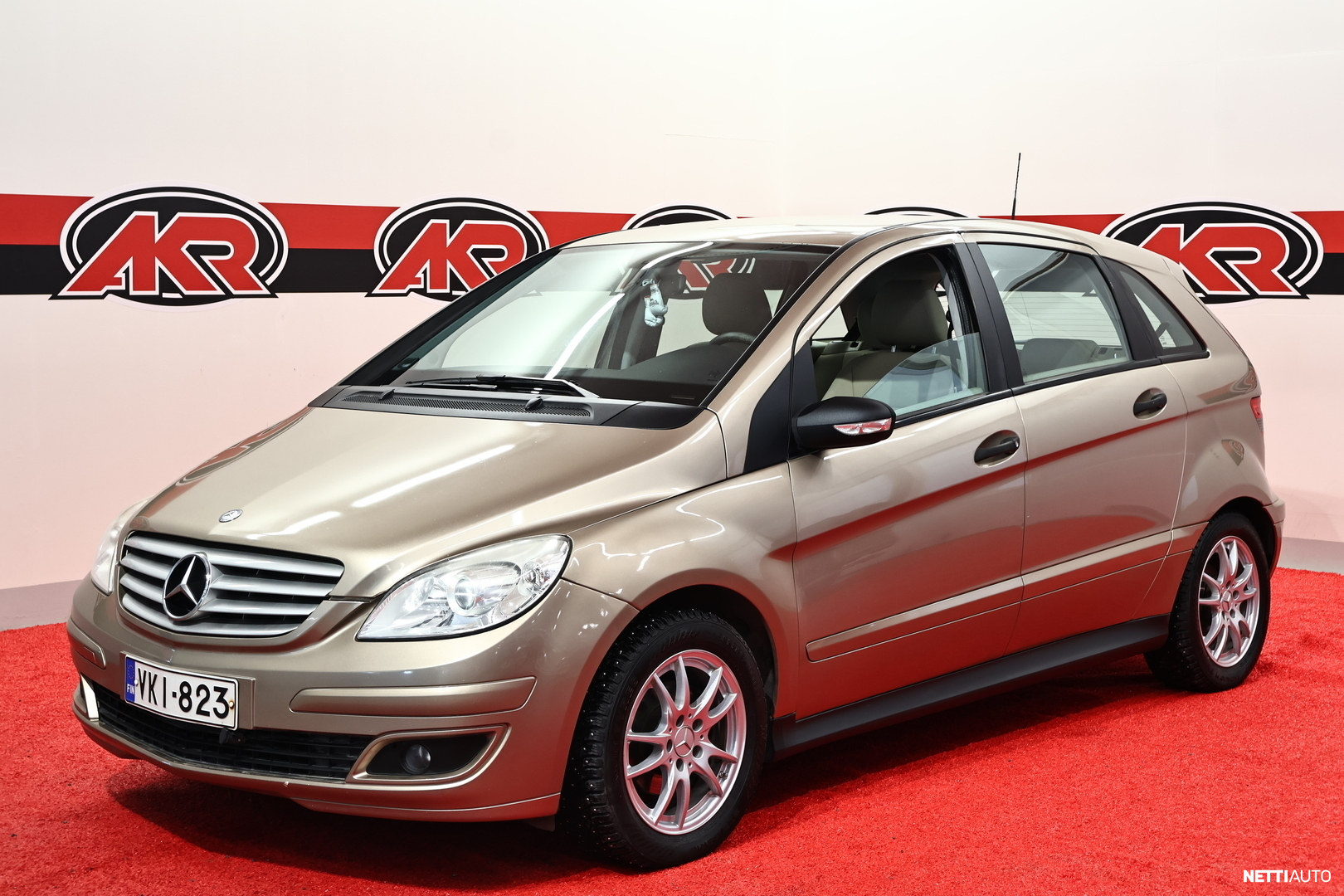 Mercedes-Benz B