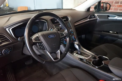 Ford Mondeo 2015, photo 7/16