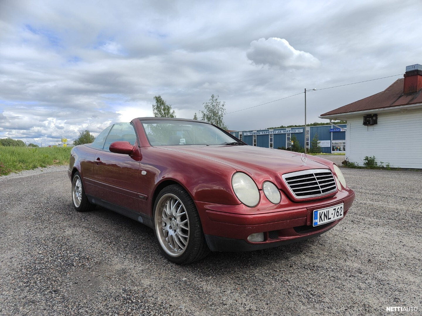 Mercedes-Benz 230
