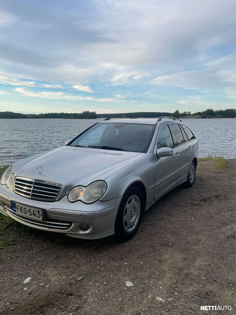 Mercedes-Benz C 220
