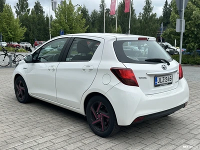 Toyota Yaris 1,5 Hybrid Active 5ov 2015, photo 4/38