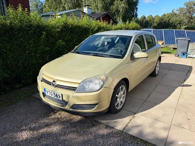 Opel Astra 1,6 Twinport Enjoy 5d 2004, photo 1/10