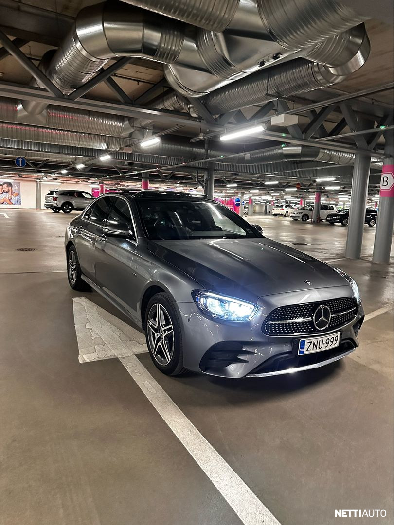 Mercedes-Benz E