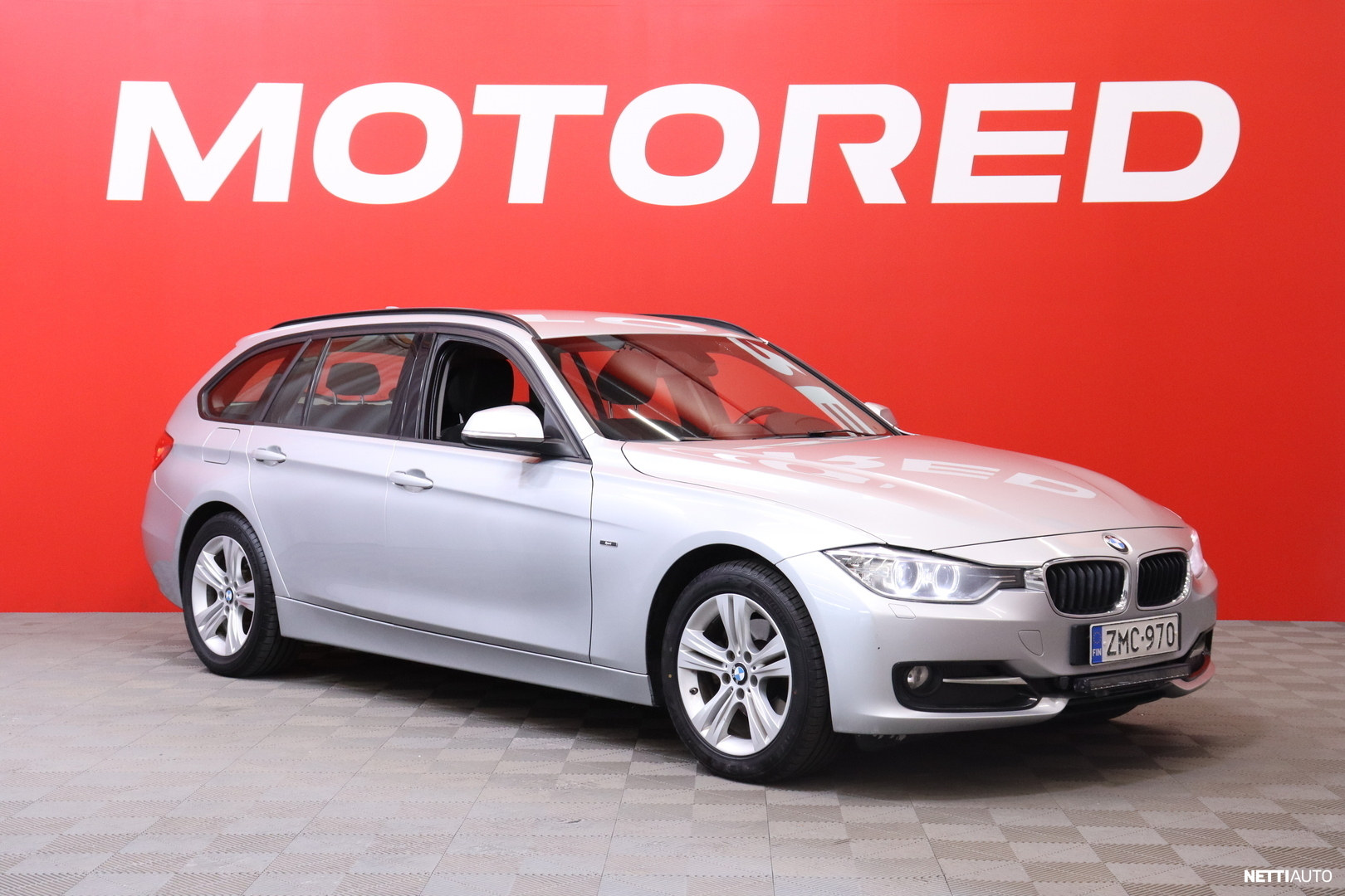 BMW 320