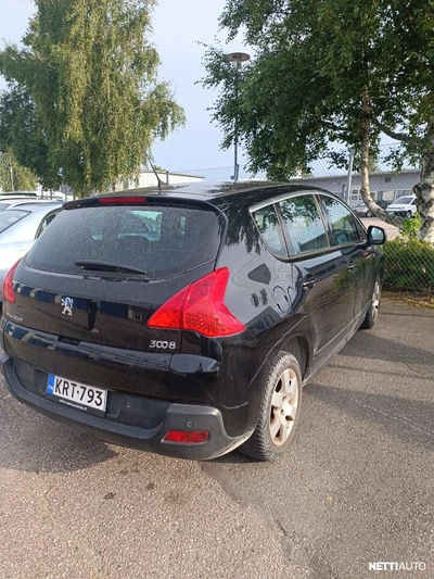 Peugeot 3008 Active Pack 120 VTi 2011, photo 2/6