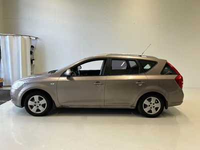 Kia Ceed 1,6 CRDi EX SW 2008, photo 4/24