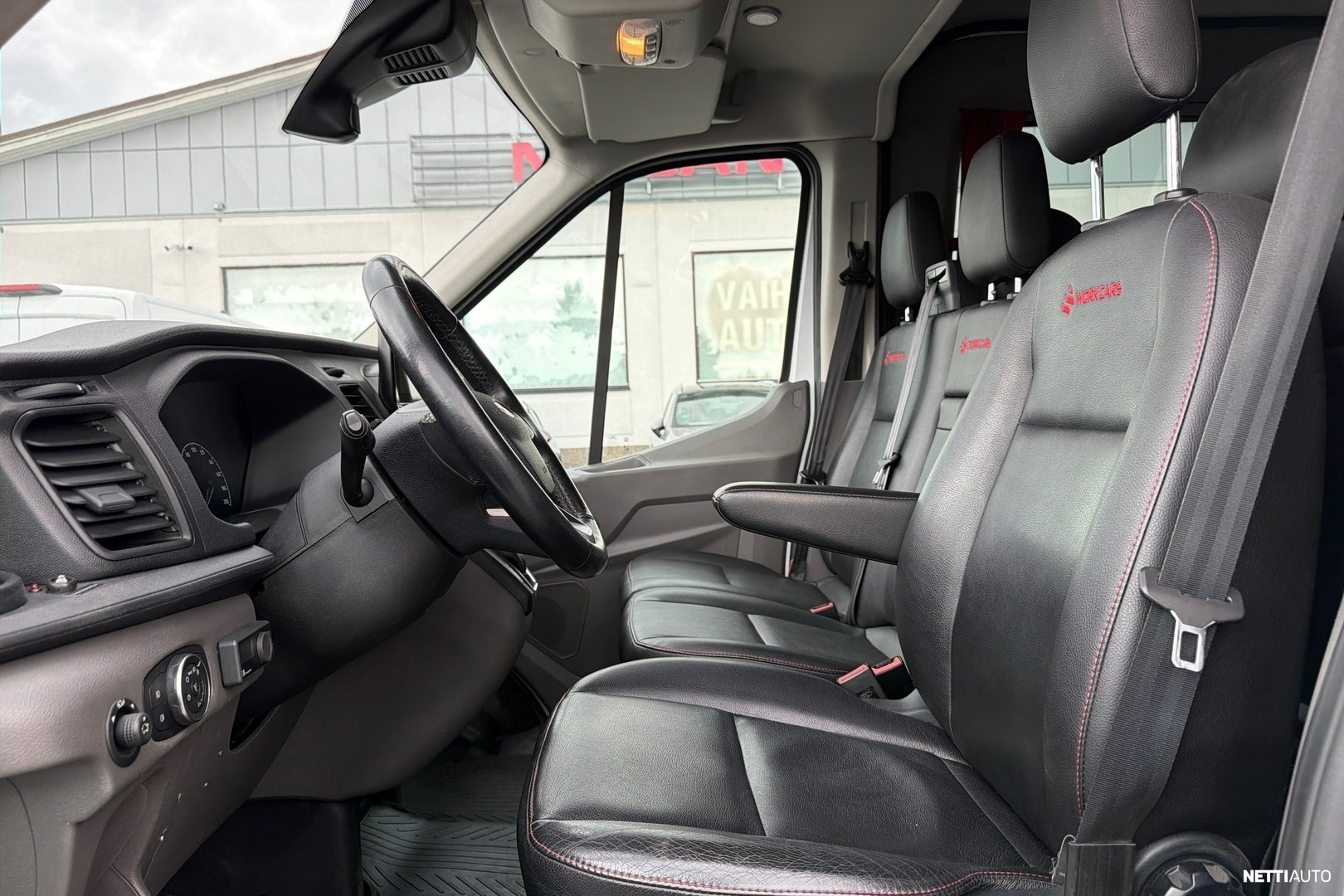 Ford Transit 2020, photo 7/20