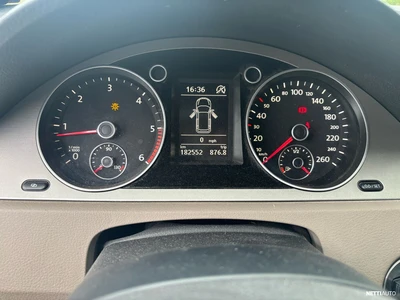 Volkswagen Passat 2010, photo 6/10