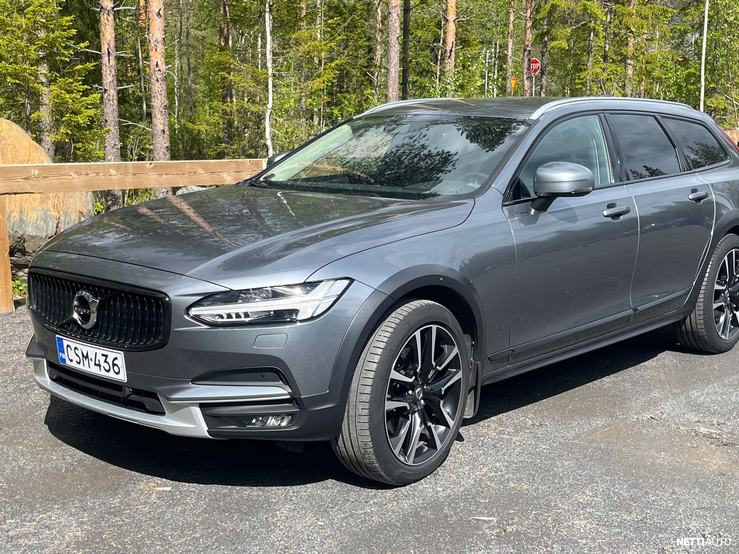 Volvo V90 Cross Country