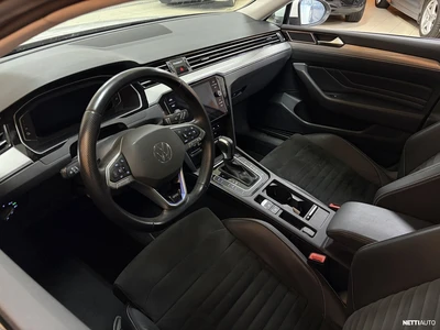 Volkswagen Passat 2021, photo 5/13