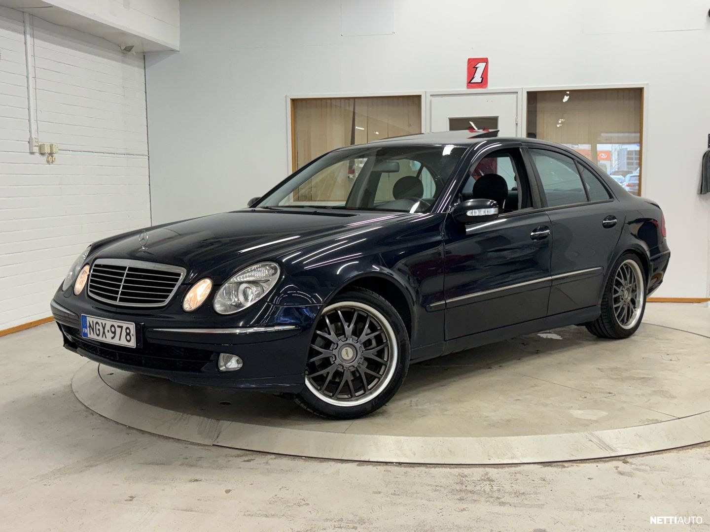 Mercedes-Benz E