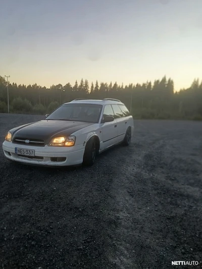 Subaru Legacy 1999, kuva 1/10