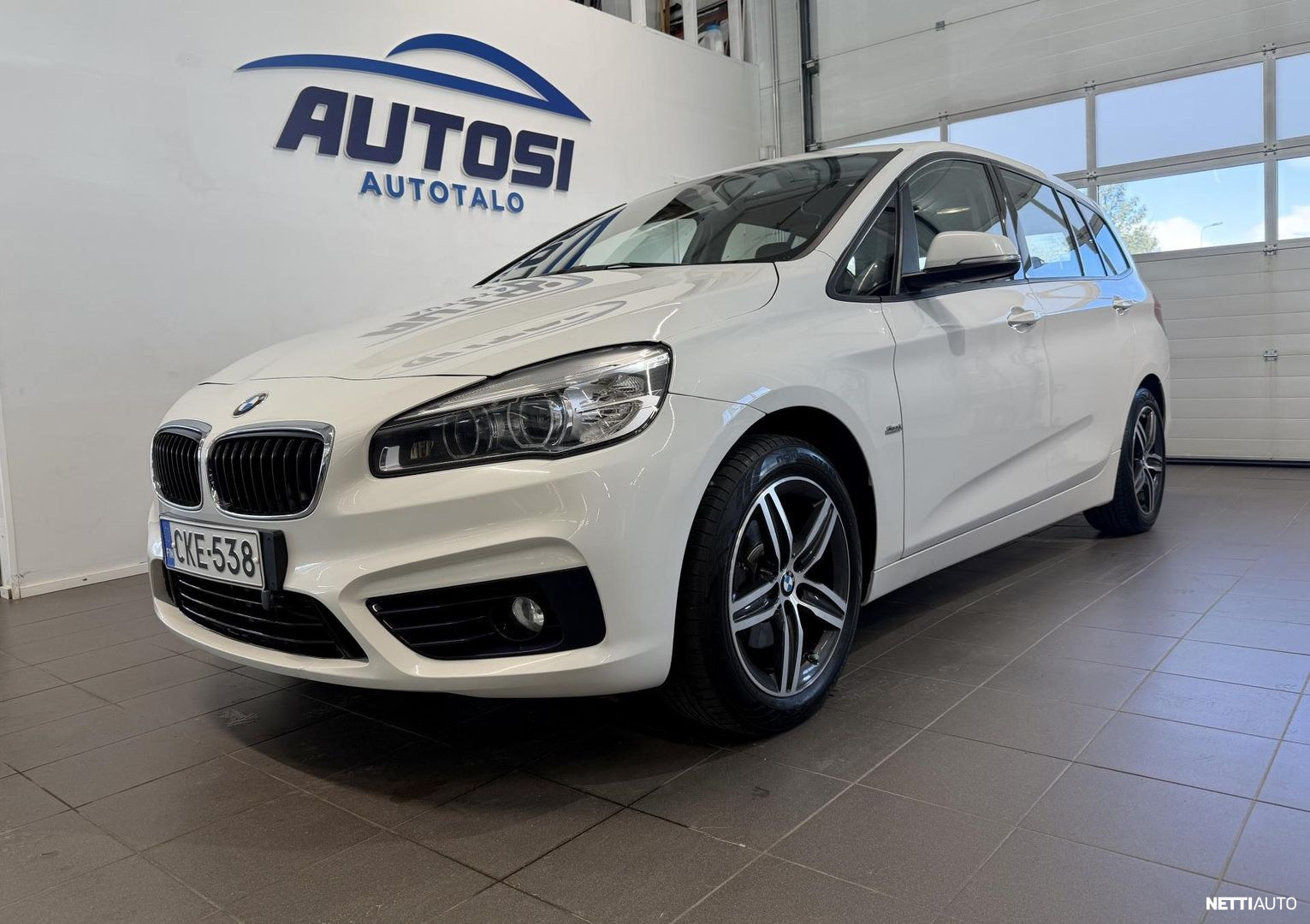 BMW 216