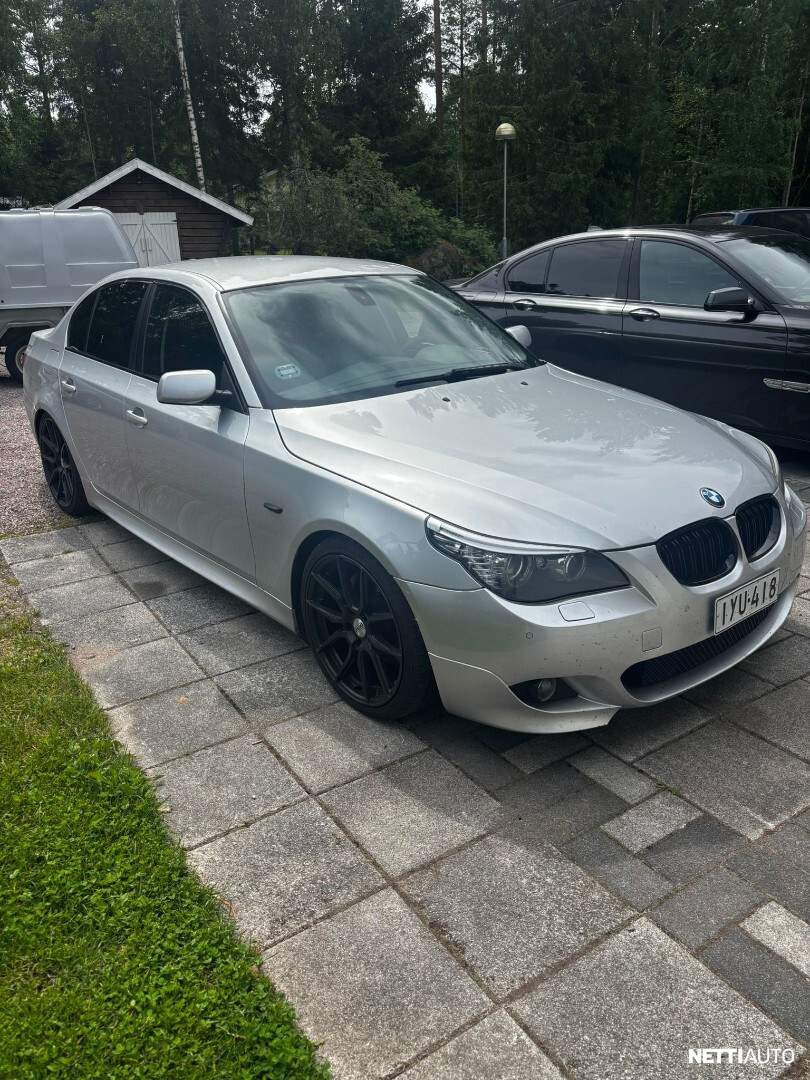 BMW 525