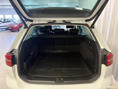 Volkswagen Passat 2017, photo 6/22