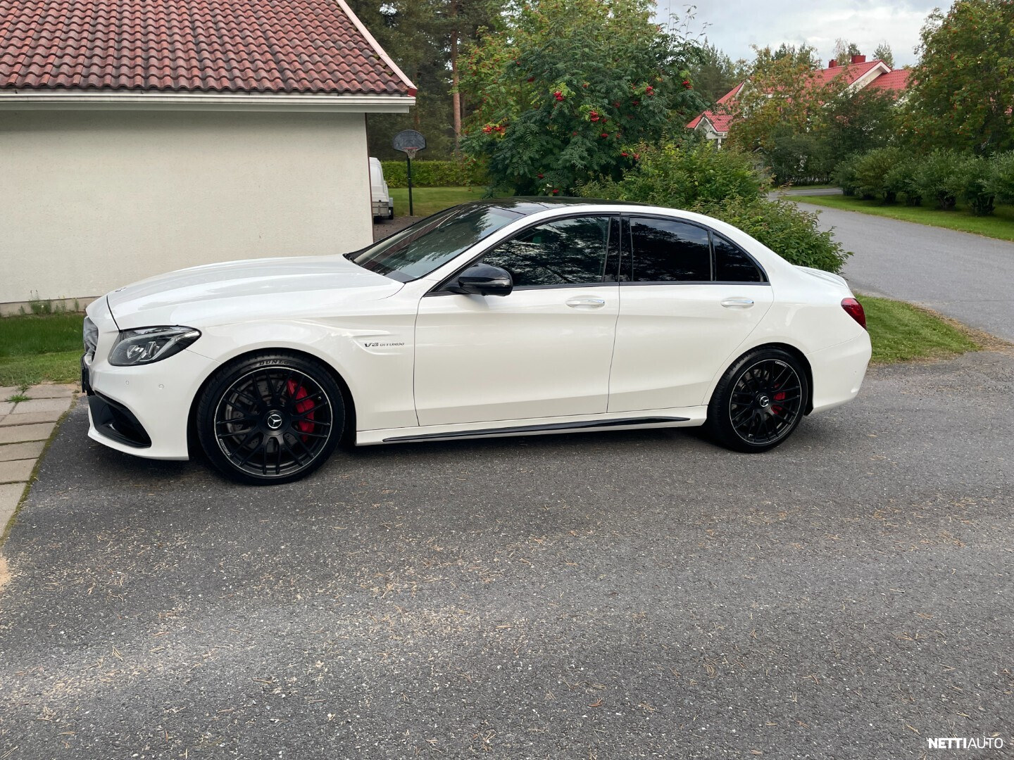 Mercedes-Benz C 63 AMG