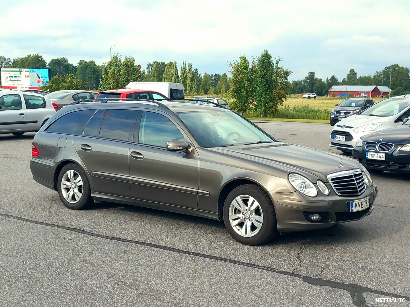 Mercedes-Benz E