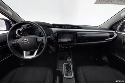Toyota Hilux 2020, photo 7/40